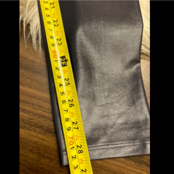 Carbon 38 ‘Takara’ Shine Leggings - Picture 10 of 10